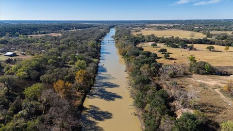 Brazos River Waterfront Land