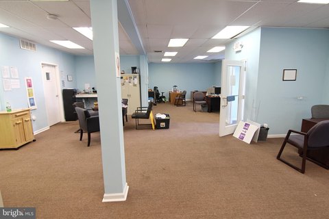 Versatile Commercial Space in Bridgeport