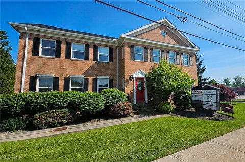 Spacious Office Suite in Solon