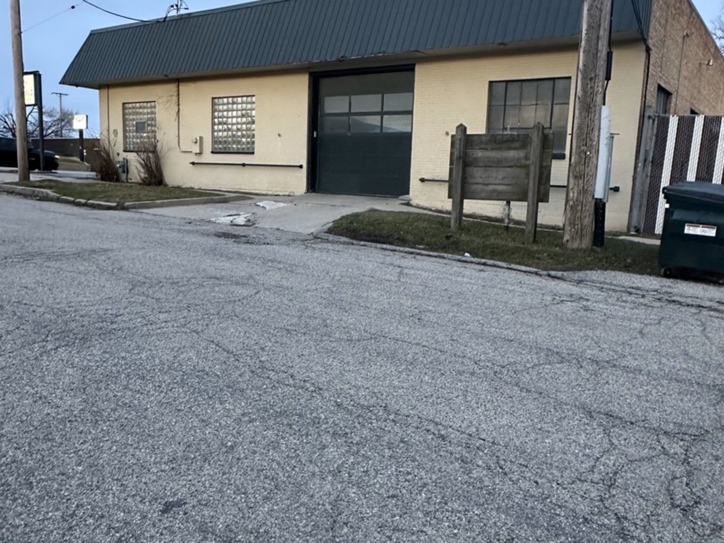 Prime Corner Commercial Building