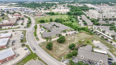 High-Visibility Commercial Land
