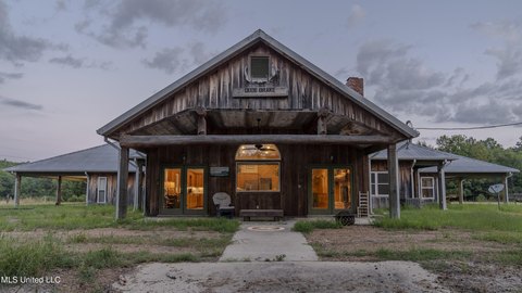 Premier Mississippi Delta Hunting Destination