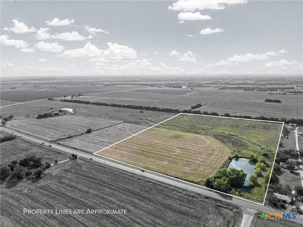 Expansive Land in Burlington, Texas