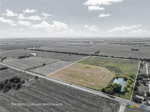 Expansive Land in Burlington, TX