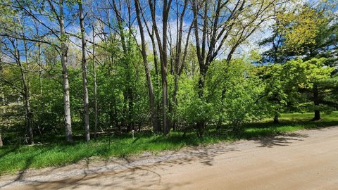 Buildable Lot in Canadian Lakes