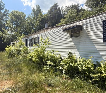 Land, Erwin, TN