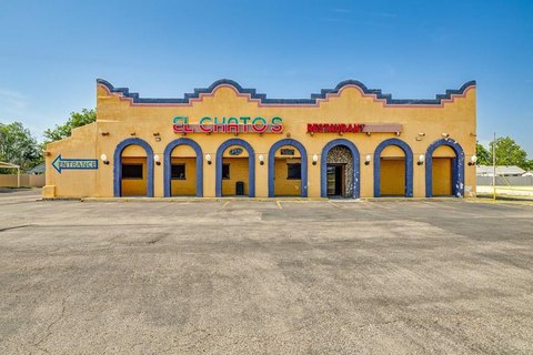 Versatile Commercial Property in Ozona, TX