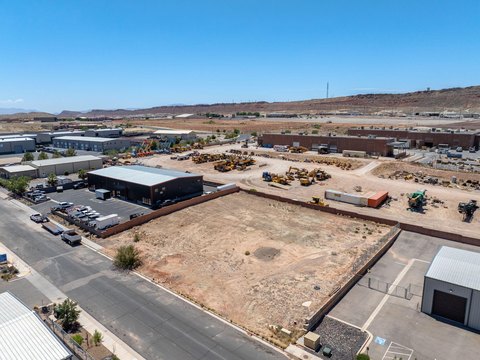 Industrial Land in Hurricane, UT