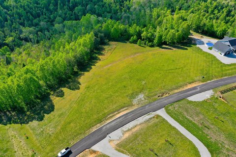 LAND - East Bernstadt, KY