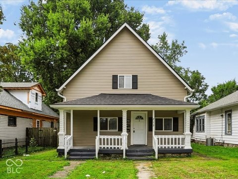 Triplex with Furnished Rear Unit