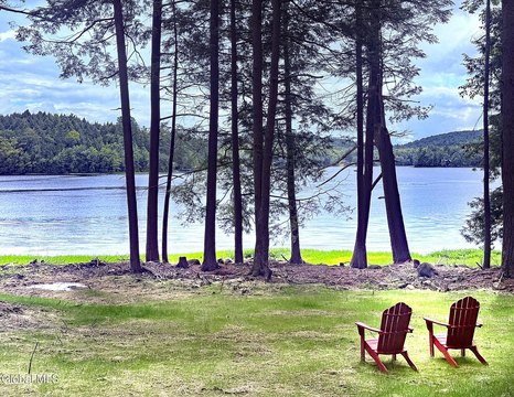 Lakefront Building Lot with Private Shore