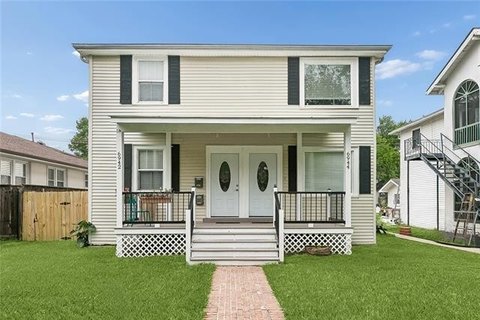 Lakeview Duplex: Income Potential