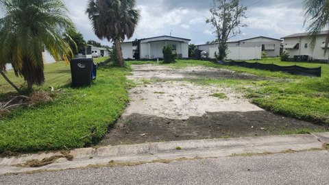 Land, BRADENTON, FL