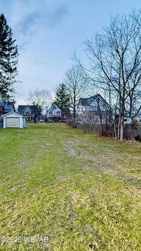 Land, Muncy, PA