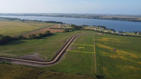 Spacious Lots in Oak Creek