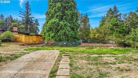 Land, WestLinn, OR