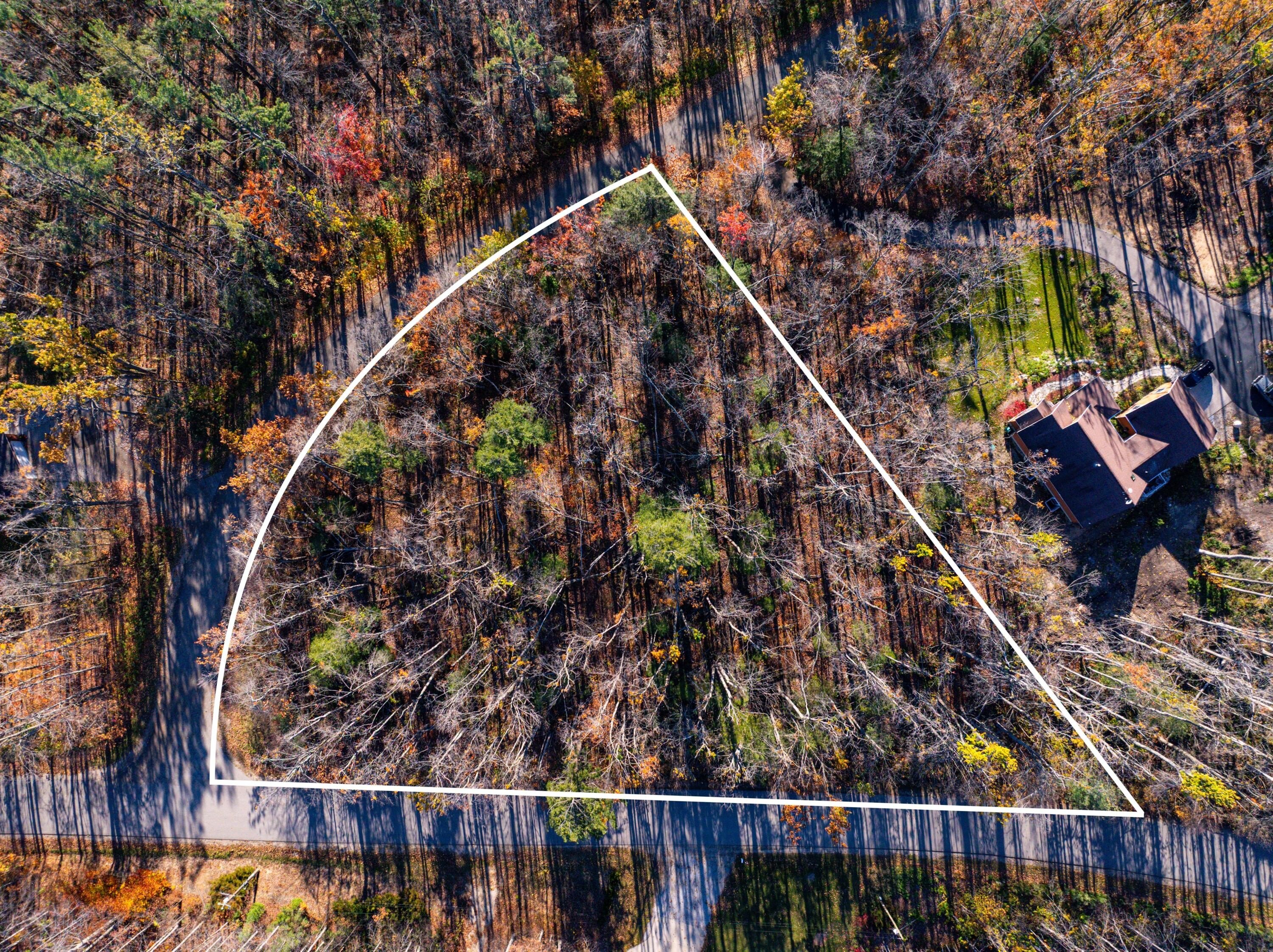 Land in Deer Lake Woods