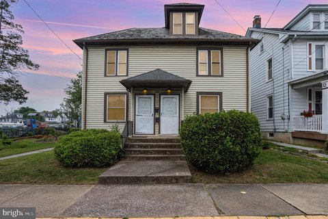 Harrisburg Multifamily Property with Garages