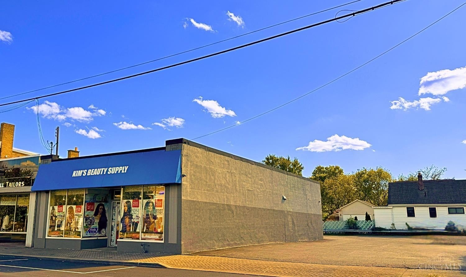 Retail Property in North College