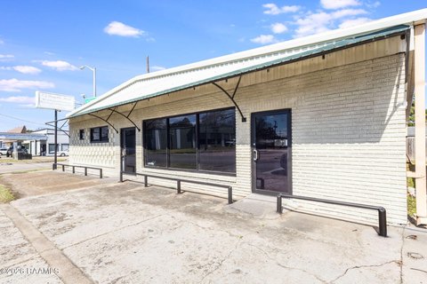 Adaptable Commercial Space in Lafayette
