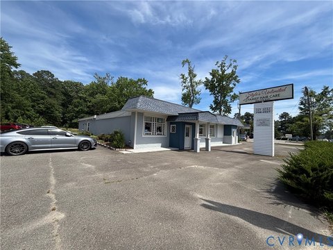 Retail-Commercial Site with Salon Building