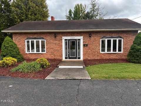 Brick Storefront with Salon Layout