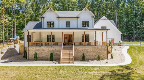 Stunning Rustburg Residence with Pool