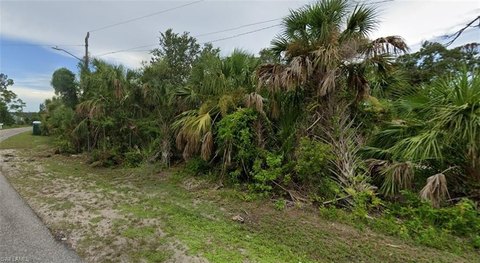 North Port Buildable Canal Lot