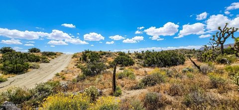 Agricultural Land with Mountain Views