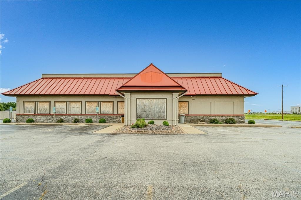 Equipped Restaurant Space For Lease