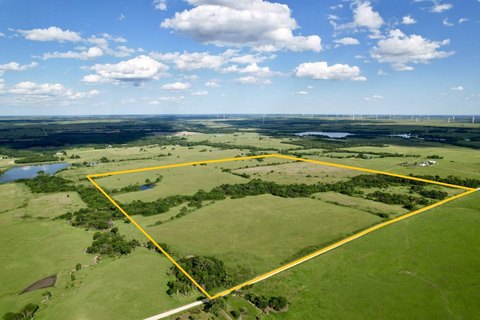 LAND - Admire, KS