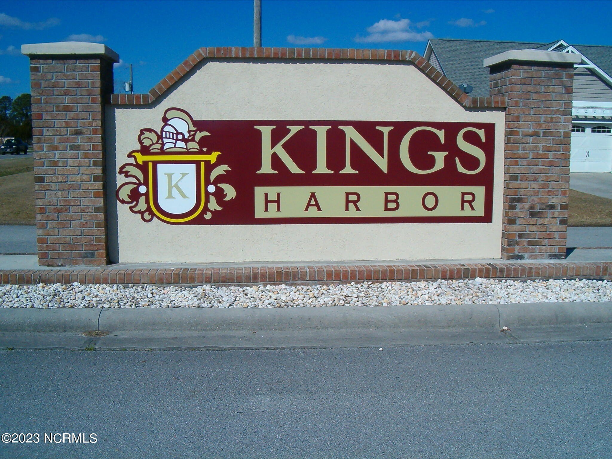 Land in King's Harbor