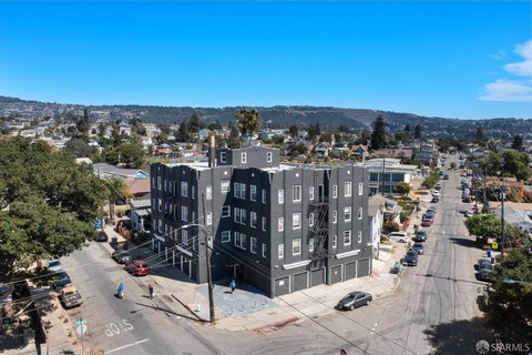 Oakland Multifamily Investment Opportunity