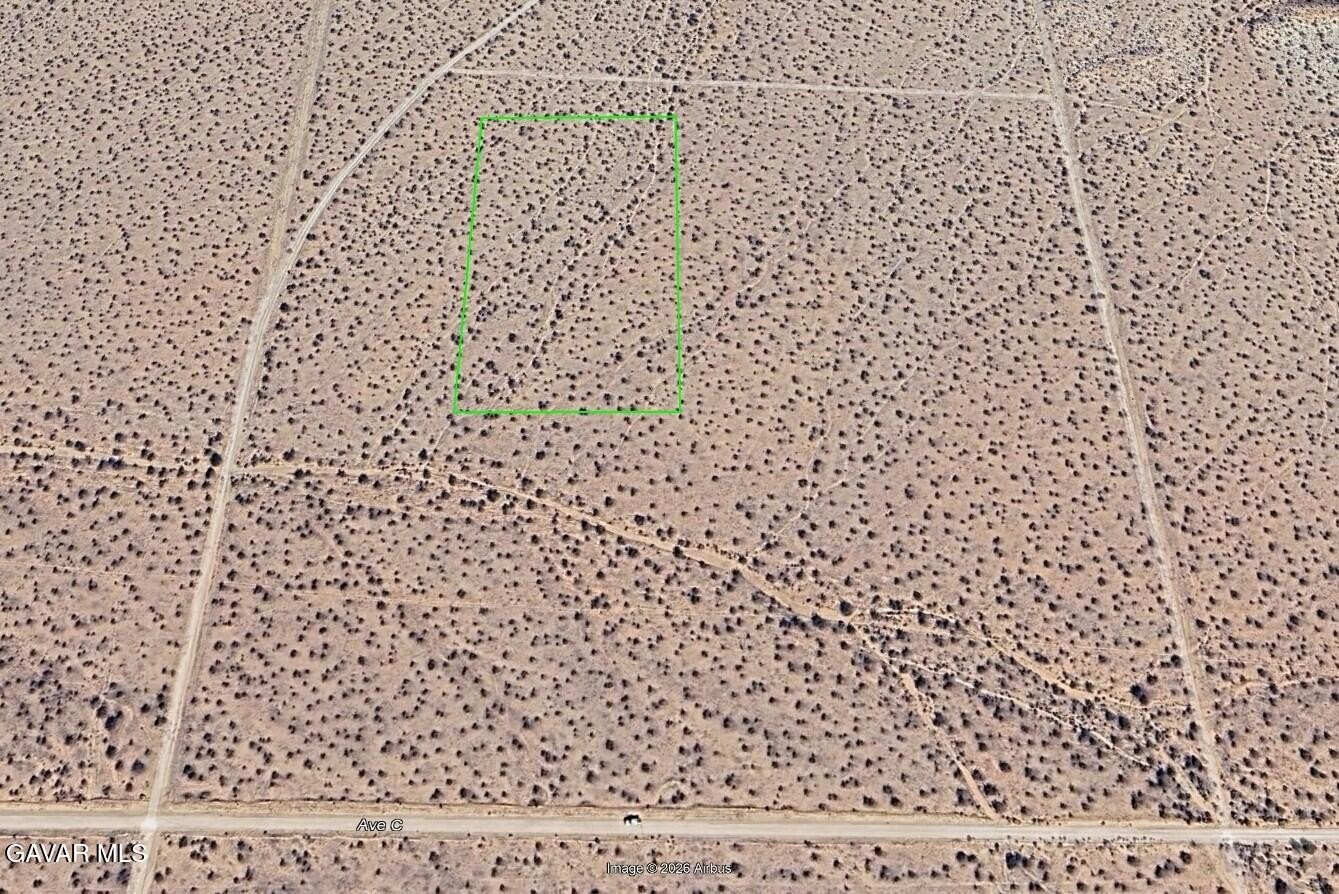Hi Vista Acreage in Lancaster