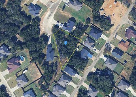 Gated Community Lakefront Lot