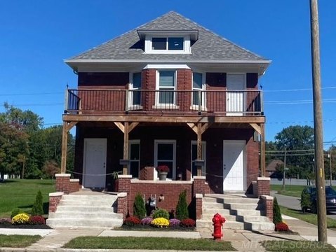 Renovated Duplex with Private Entries