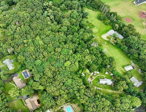 Land, Huntington, NY