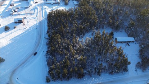 Versatile Land Parcel in Trego