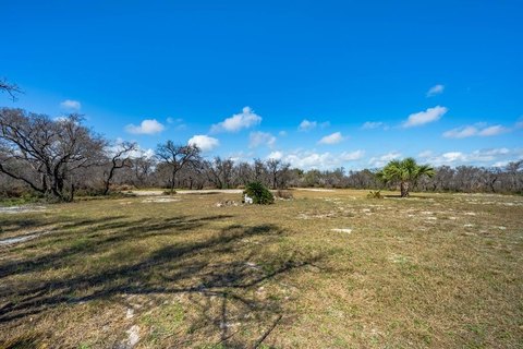 Residential Lot with Pond in Rockport