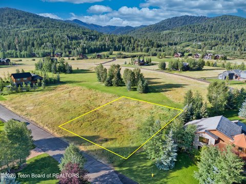 Land, Victor, ID