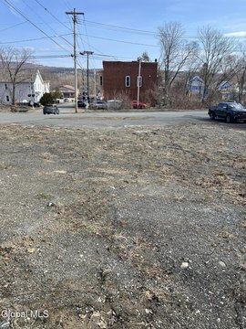 Land, Waterford, NY