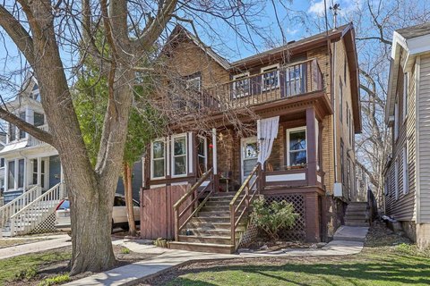 Residential Income Apartment Building
