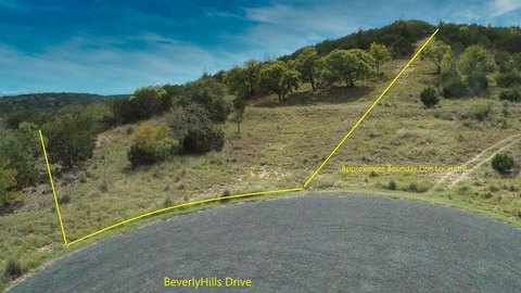 LAND - Kerrville, TX