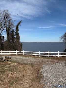 Land, Spring Grove, VA