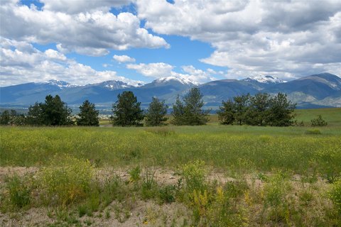 LAND - Florence, MT