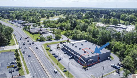 Corner Retail Showroom with Warehouse