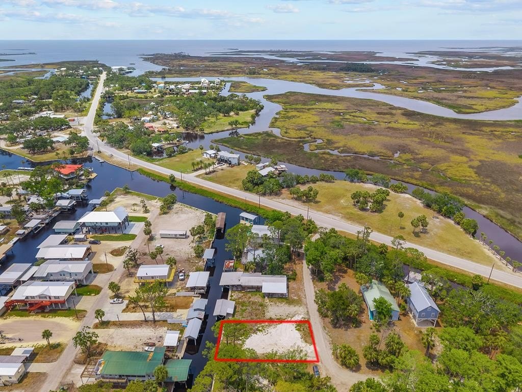 Suwannee Canal-Front Land For Sale