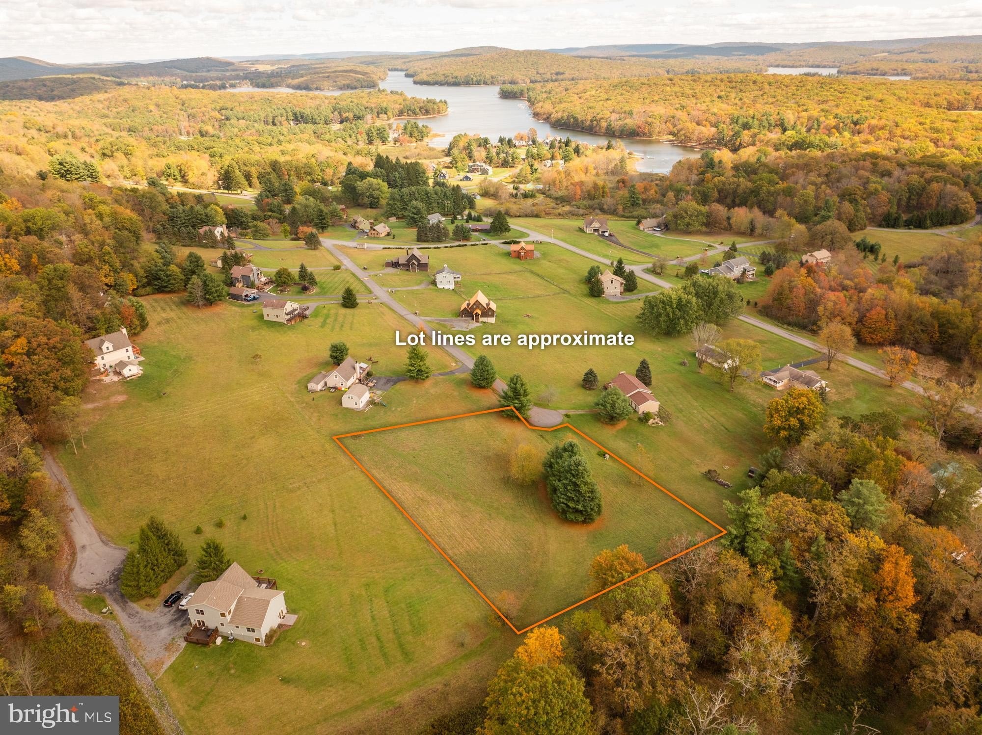 Land in Paradise Ridge
