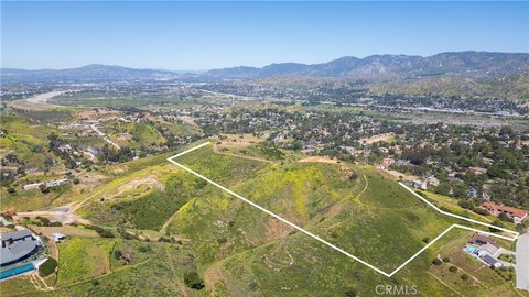 Expansive Equestrian Property with Views