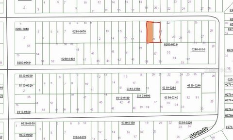 Residential Land in Interlachen, FL